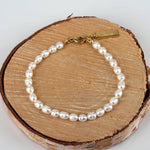 Makeanvedenhelmi rannekoru Madoww brändiltä