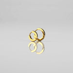 Kullatut huggies korvakorut madoww