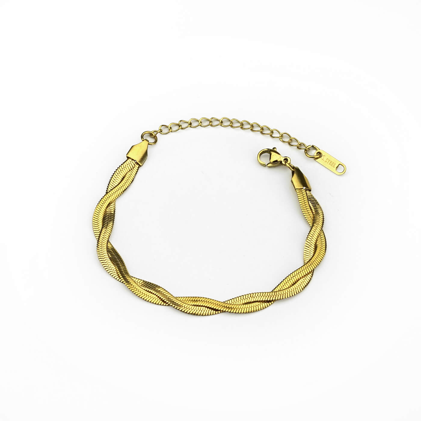 Ihana kullattu serpent rannekoru valkoisella taustalla